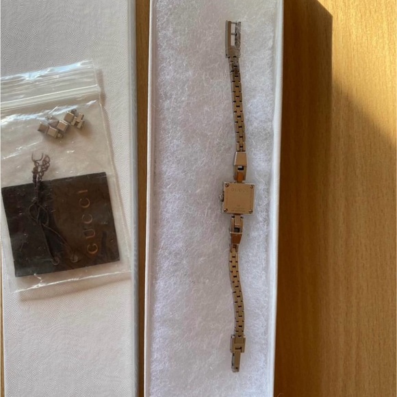 Gucci watch (pre-loved) - Picture 3 of 10